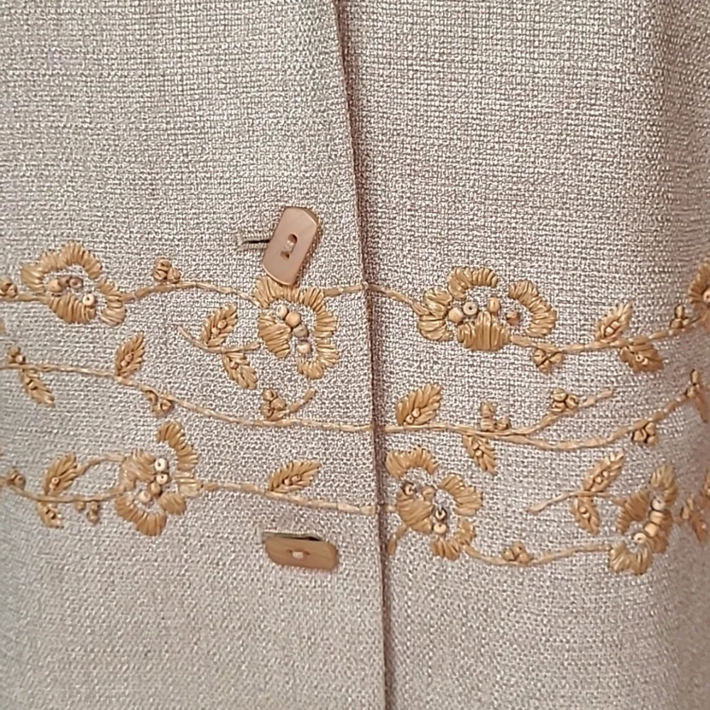 Kasper 2 piece Blazer Jacket Skirt Suit Set Tan Wood Beading Embroidery 8P - Picture 4 of 13